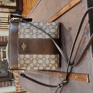 Coach Kitt Messenger Crossbody In Signature Jacquard